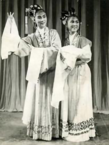 胡曼霞 胡曼霞