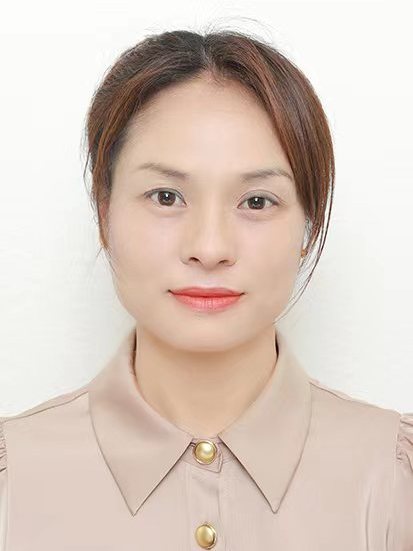 劉娜(湖南省常寧市行政審批服務局黨組成員、副局長) 劉娜(湖南省常寧市行政審批服務局黨組成員、副局長)