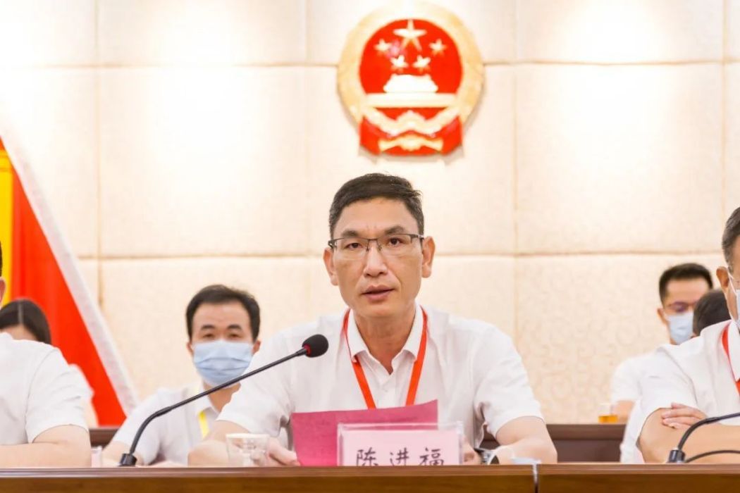 陳進福(泉州市晉江市安海鎮黨委書記) 陳進福(泉州市晉江市安海鎮黨委書記)