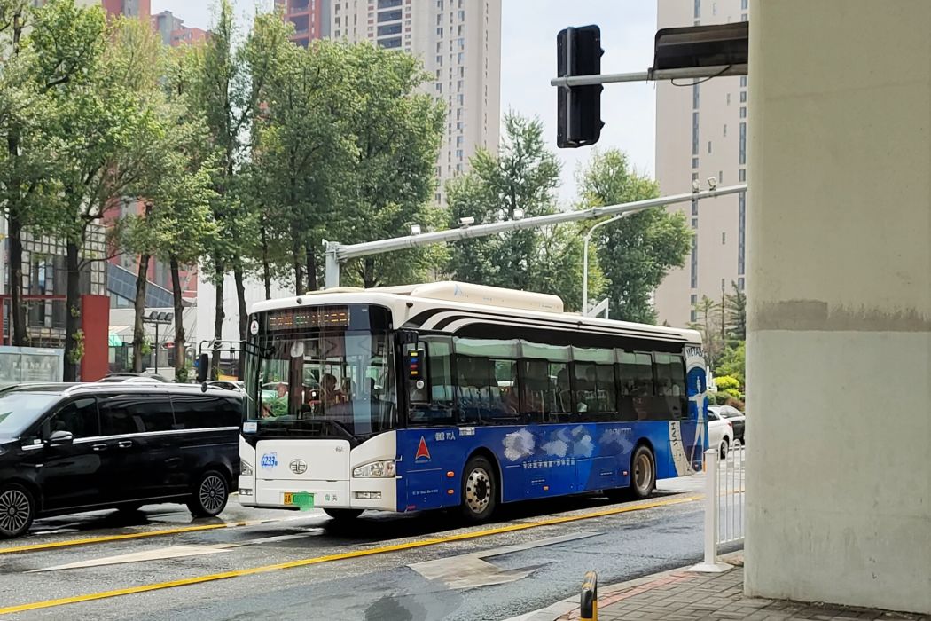長春公交G233路(長春公交233路)