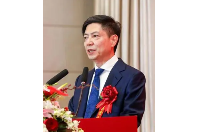 王曼龍 王曼龍