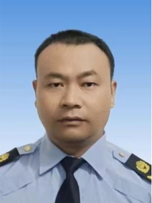 吳榮強(河南省南召縣留山鎮綜合行政執法大隊大隊長) 吳榮強(河南省南召縣留山鎮綜合行政執法大隊大隊長)