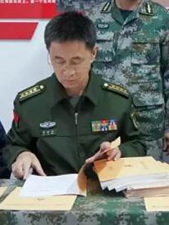 周林平(湖南省常德軍分區黨委常委、副司令員) 周林平(湖南省常德軍分區黨委常委、副司令員)