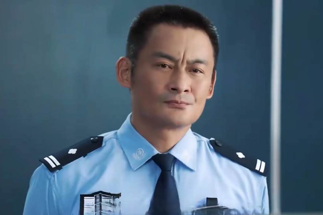 孟凡生(《學警旋風》中由景崗山飾演的警校教官) 孟凡生(《學警旋風》中由景崗山飾演的警校教官)