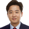 李俊錫(韓國國民力量黨前黨首) 李俊錫(韓國國民力量黨前黨首)