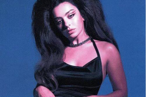 Crash(Charli XCX演唱的歌曲)