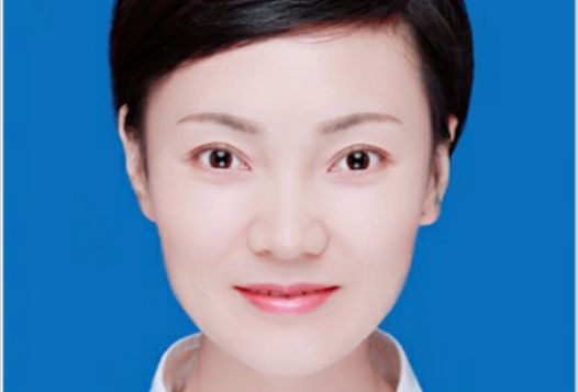 楊萍(遊行跡酒店管理公司前董事、總經理) 楊萍(遊行跡酒店管理公司前董事、總經理)
