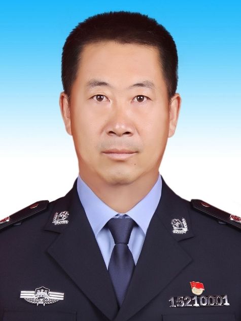 王鋼(內蒙古自治區阿拉善盟阿拉善左旗農牧業綜合行政執法大隊黨組書記、大隊長) 王鋼(內蒙古自治區阿拉善盟阿拉善左旗農牧業綜合行政執法大隊黨組書記、大隊長)