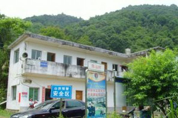 俄生村 俄生村