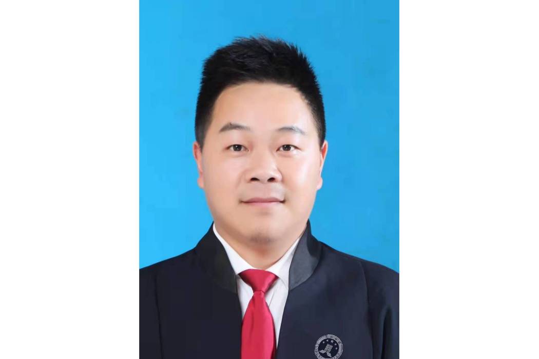 呂建(四川龍洲律師事務所專職律師)