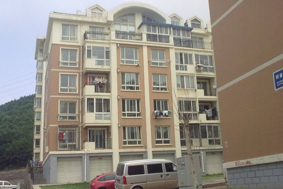 頤馨園(濱州濱城區2011年建成的住宅小區) 頤馨園(濱州濱城區2011年建成的住宅小區)