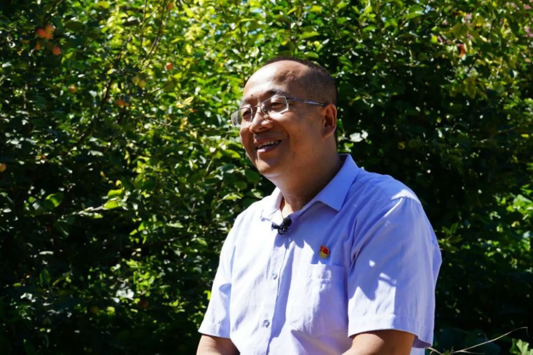 李鑫(和林格爾縣巧什營鎮閆城營村第一書記) 李鑫(和林格爾縣巧什營鎮閆城營村第一書記)