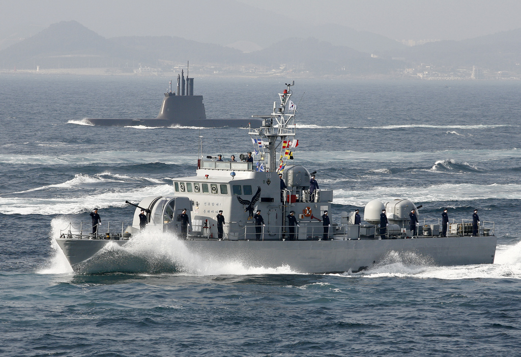 韓國214型潛艇出海