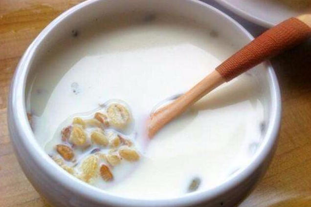 牛奶燕麥湯