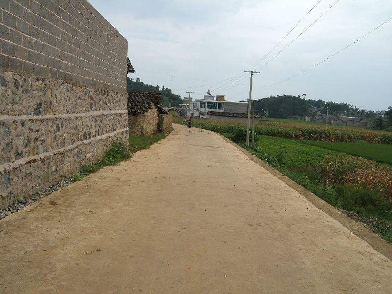 坡衣村