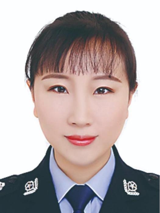 趙玥(遼寧省撫順市公安局順城分局前甸派出所教導員) 趙玥(遼寧省撫順市公安局順城分局前甸派出所教導員)