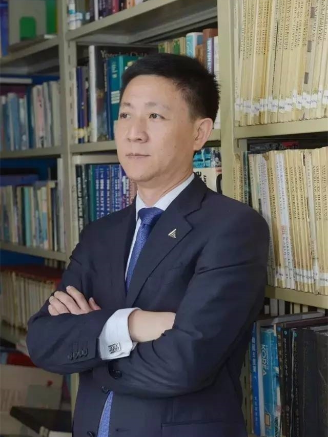 陳超(上海圖書館館長)