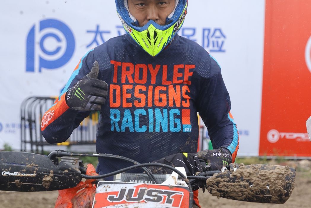 劉福軍(中國全地形車賽車手) 劉福軍(中國全地形車賽車手)