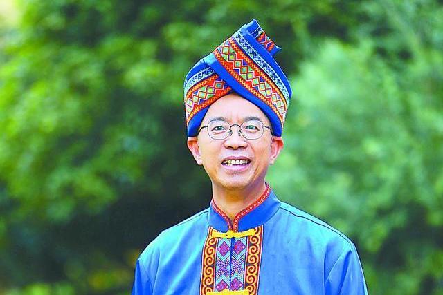 韋軍(第十四屆全國政協委員,廣西體育高等專科學校體育與教育學院院長) 韋軍(第十四屆全國政協委員,廣西體育高等專科學校體育與教育學院院長)
