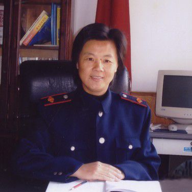 陶黎英 陶黎英