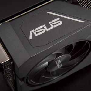 華碩RTX 2060S-O8G-GAMING3