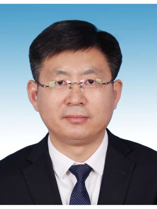 張洪岩(山東省濟寧市泗水縣委常委、副縣長) 張洪岩(山東省濟寧市泗水縣委常委、副縣長)