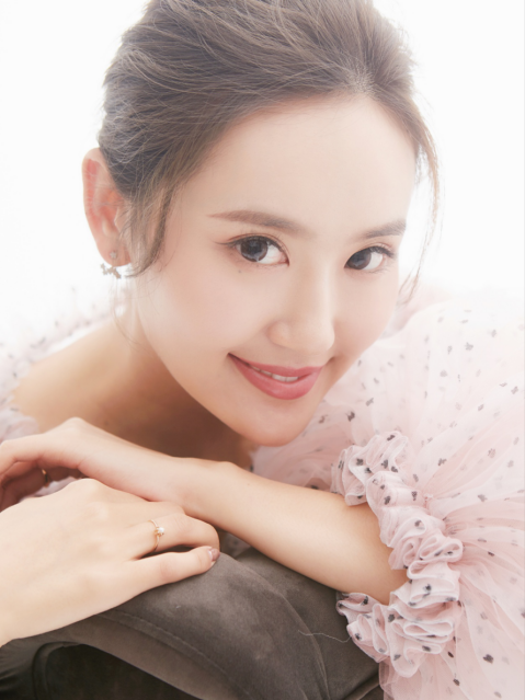 王蛟(中國內地女主持人) 王蛟(中國內地女主持人)