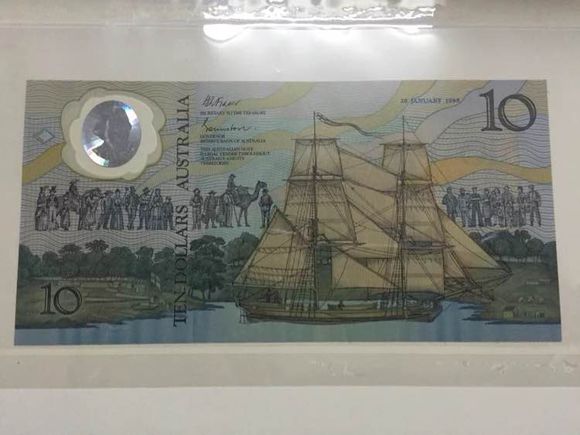 世界首張塑膠鈔票（澳大利亞紀念鈔）