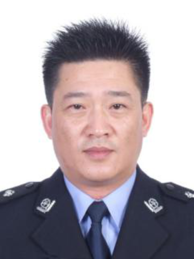 錢衛東(浙江省瑞安市公安局黨委委員、副局長) 錢衛東(浙江省瑞安市公安局黨委委員、副局長)