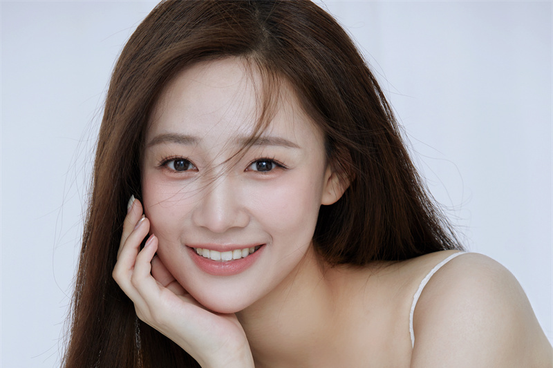 何適(中國內地影視女演員) 何適(中國內地影視女演員)