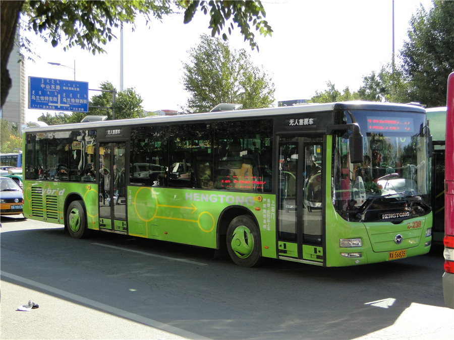 呼和浩特首次購入的新能源公車