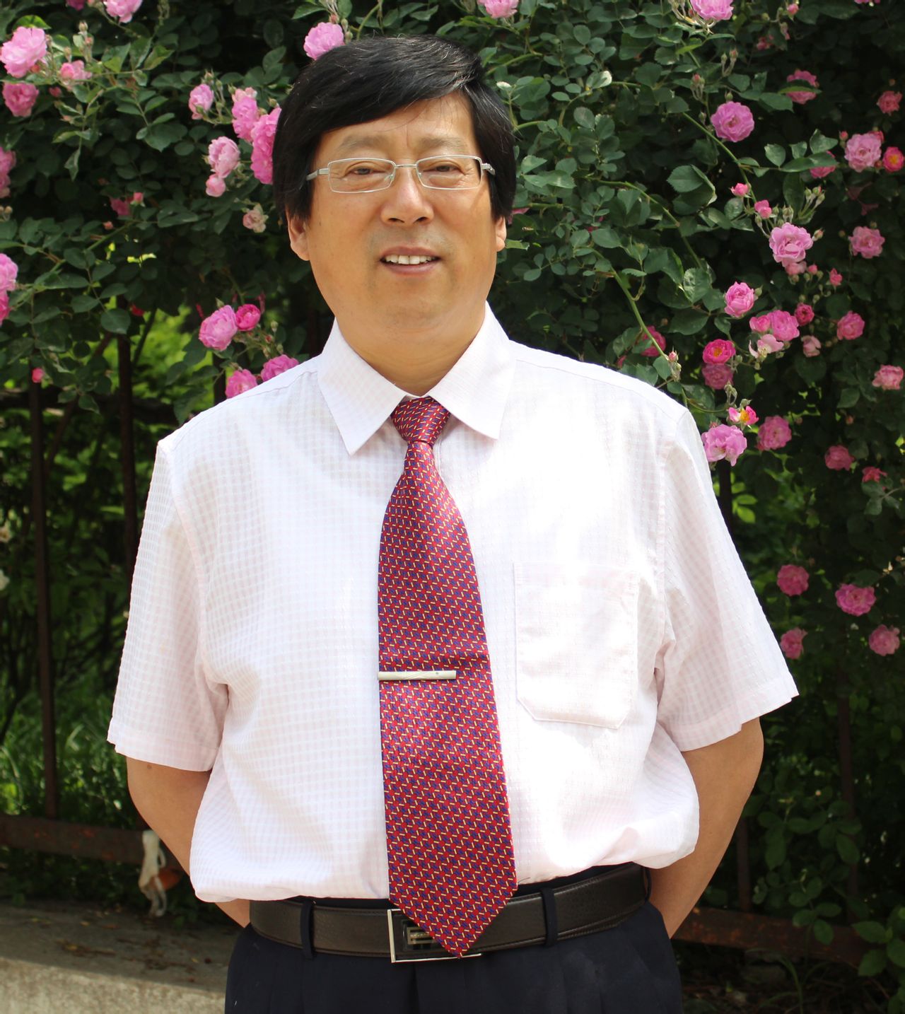 薛永武(中國海洋大學文學與新聞傳播學院教授)