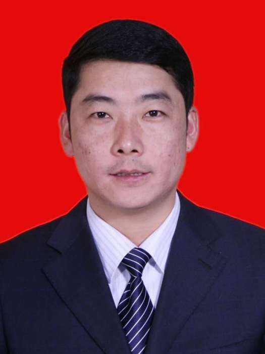 張君(陝西省西安市雁塔區人民政府黨組成員、副區長(掛職鍛鍊)) 張君(陝西省西安市雁塔區人民政府黨組成員、副區長(掛職鍛鍊))