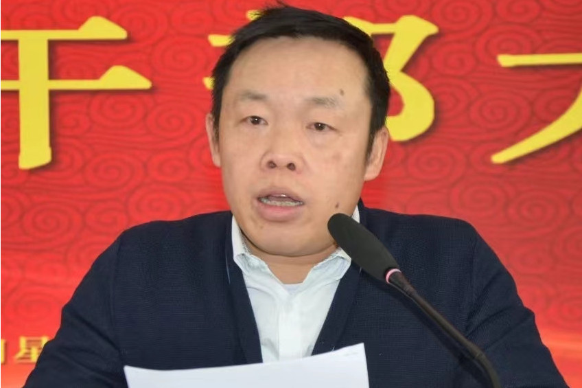 李六軍(華天科技董事) 李六軍(華天科技董事)