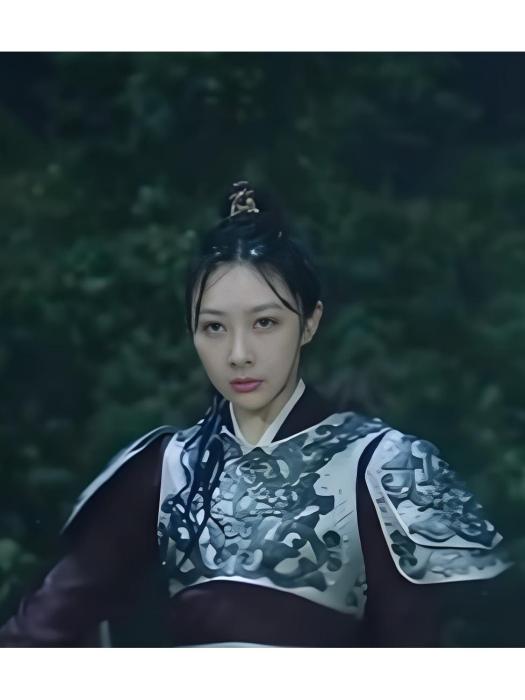 喬九(電視劇《與光同塵》中的女主角) 喬九(電視劇《與光同塵》中的女主角)
