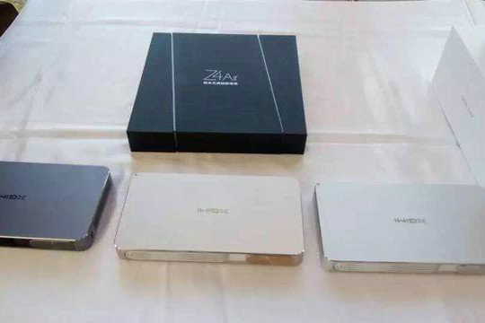 極米Z4Air 極米Z4Air