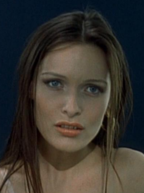 維羅妮卡(法國2002年電影《蛇蠍美人》中角色) 維羅妮卡(法國2002年電影《蛇蠍美人》中角色)