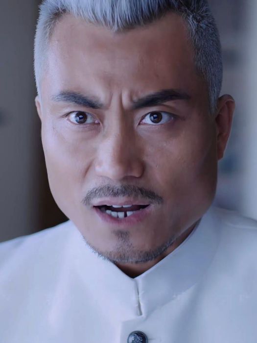 青木一郎(諜戰劇《蝶影》中的角色) 青木一郎(諜戰劇《蝶影》中的角色)