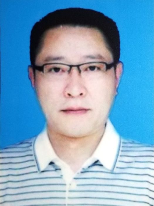 賈繼平(鹹寧市住房公積金中心黨組書記、主任) 賈繼平(鹹寧市住房公積金中心黨組書記、主任)