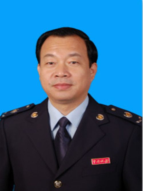 楊國林(國家稅務總局廣西欽州保稅港區稅務局副局長) 楊國林(國家稅務總局廣西欽州保稅港區稅務局副局長)