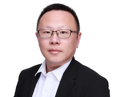 陳越(上海復星集團財務公司董事總經理) 陳越(上海復星集團財務公司董事總經理)