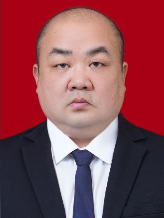 馮碩(寧夏回族自治區石嘴山市平羅縣委常委、紀委書記) 馮碩(寧夏回族自治區石嘴山市平羅縣委常委、紀委書記)
