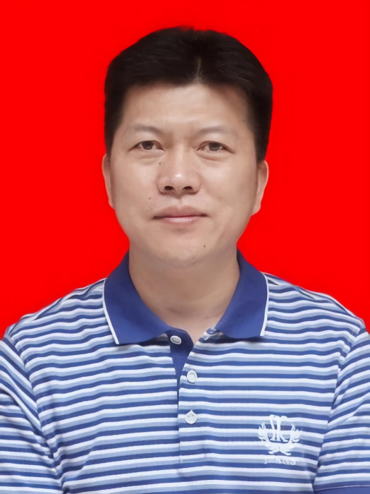 陳曉東(石獅市教育局副局長、黨組成員、二級主任科員) 陳曉東(石獅市教育局副局長、黨組成員、二級主任科員)