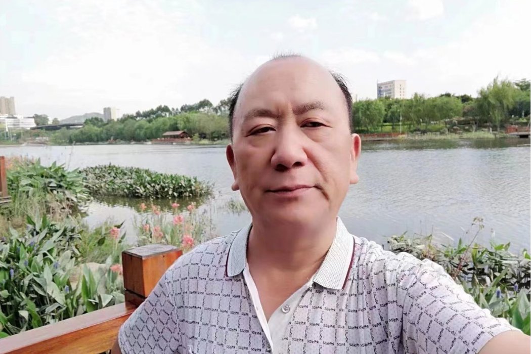 魏峰松 魏峰松