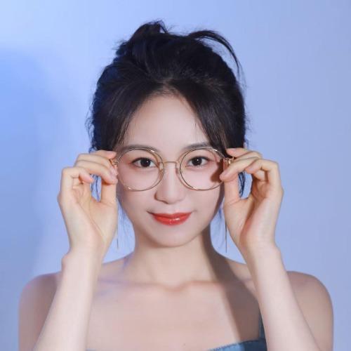 曼如 曼如