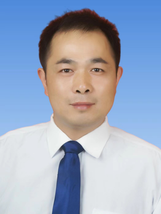 李萬書(湖北省恩施土家族苗族自治州建始縣交通運輸局局組成員、副局長,三級主任科員) 李萬書(湖北省恩施土家族苗族自治州建始縣交通運輸局局組成員、副局長,三級主任科員)