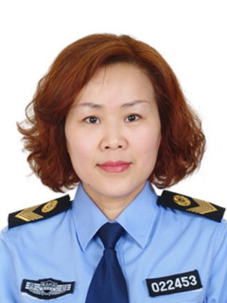 王瓊(四川省內江市市中區市場監督管理局黨組成員、機關黨委專職書記) 王瓊(四川省內江市市中區市場監督管理局黨組成員、機關黨委專職書記)