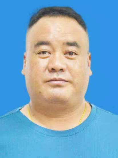 雪剛(四川省甘孜藏族自治州道孚縣民政局黨組書記、局長、四級調研員) 雪剛(四川省甘孜藏族自治州道孚縣民政局黨組書記、局長、四級調研員)