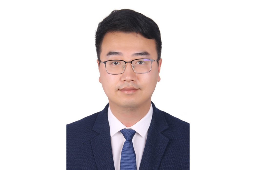 馮翔(中國石油大學(華東)化工學院教授) 馮翔(中國石油大學(華東)化工學院教授)