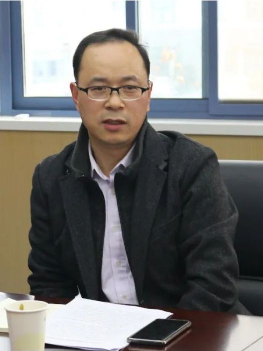 李吉海(東南大學紀檢監察機構第二紀檢監察室主任、監察處副處長) 李吉海(東南大學紀檢監察機構第二紀檢監察室主任、監察處副處長)
